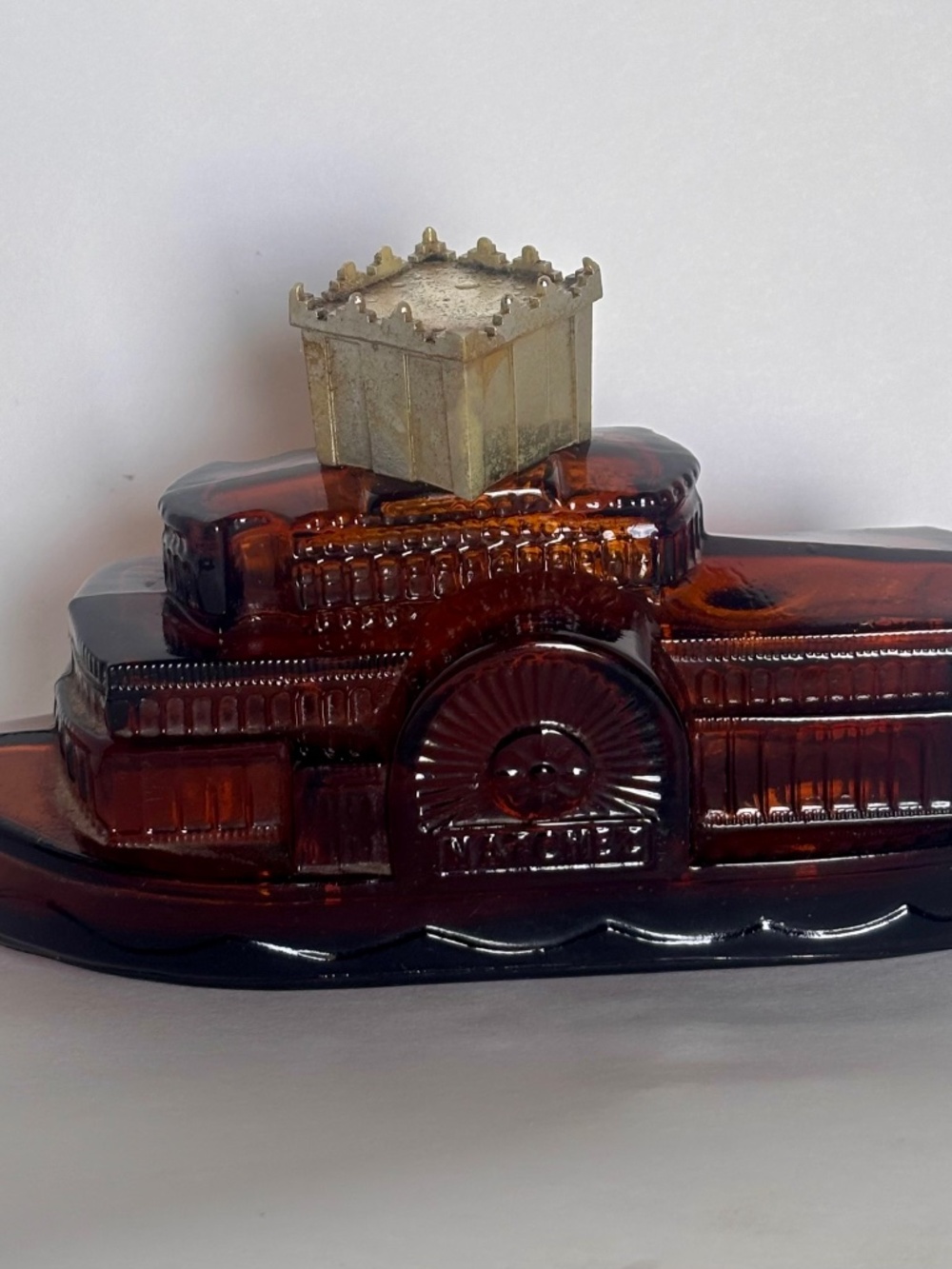 Vintage Avon Riverboat Steamboat Amber Glass Aftershave Decanter Collectible Bot